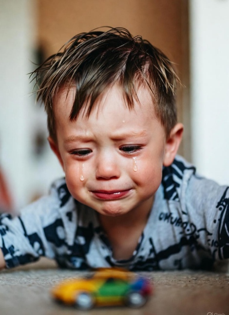 Child crying for toy- Veda Boys